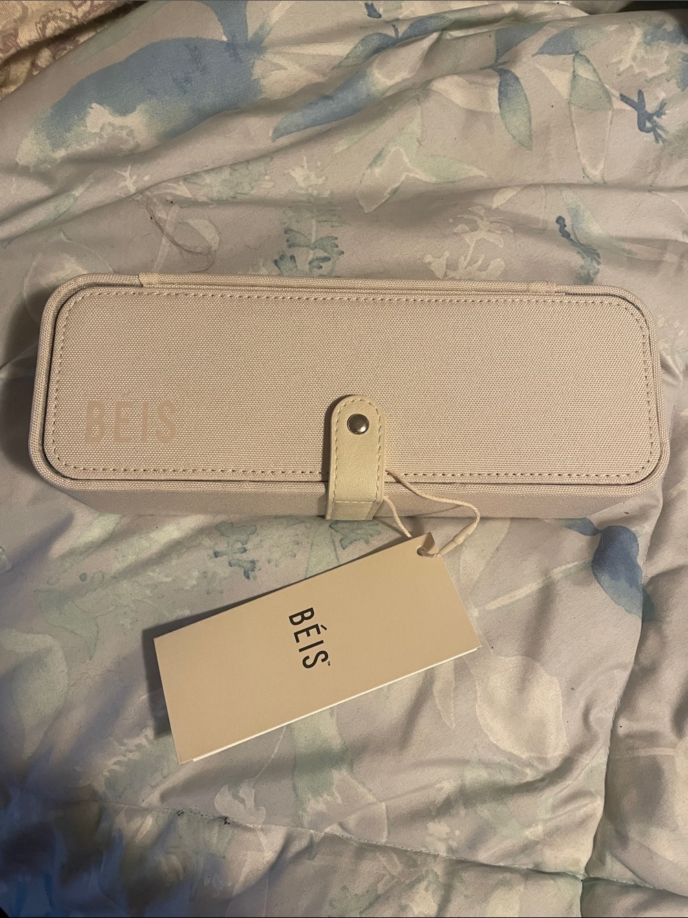 BÉIS Travel Jewelry Case in beige